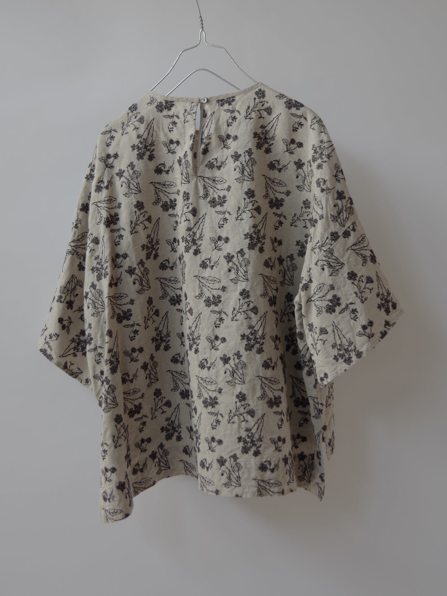 花氷 embroidery blouse | qiri