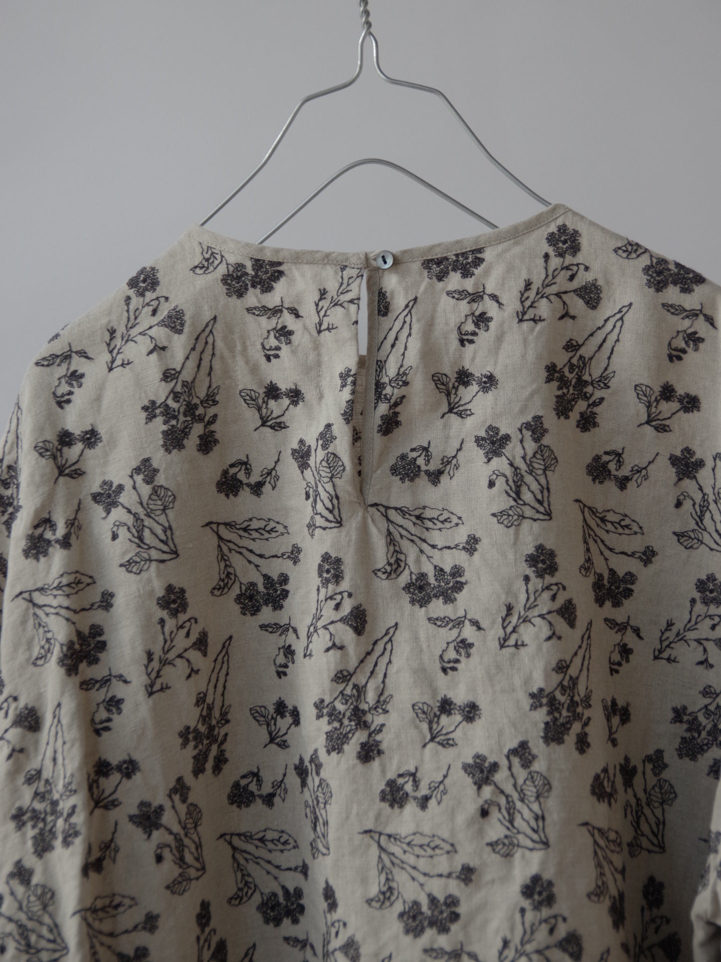 花氷 embroidery blouse | qiri