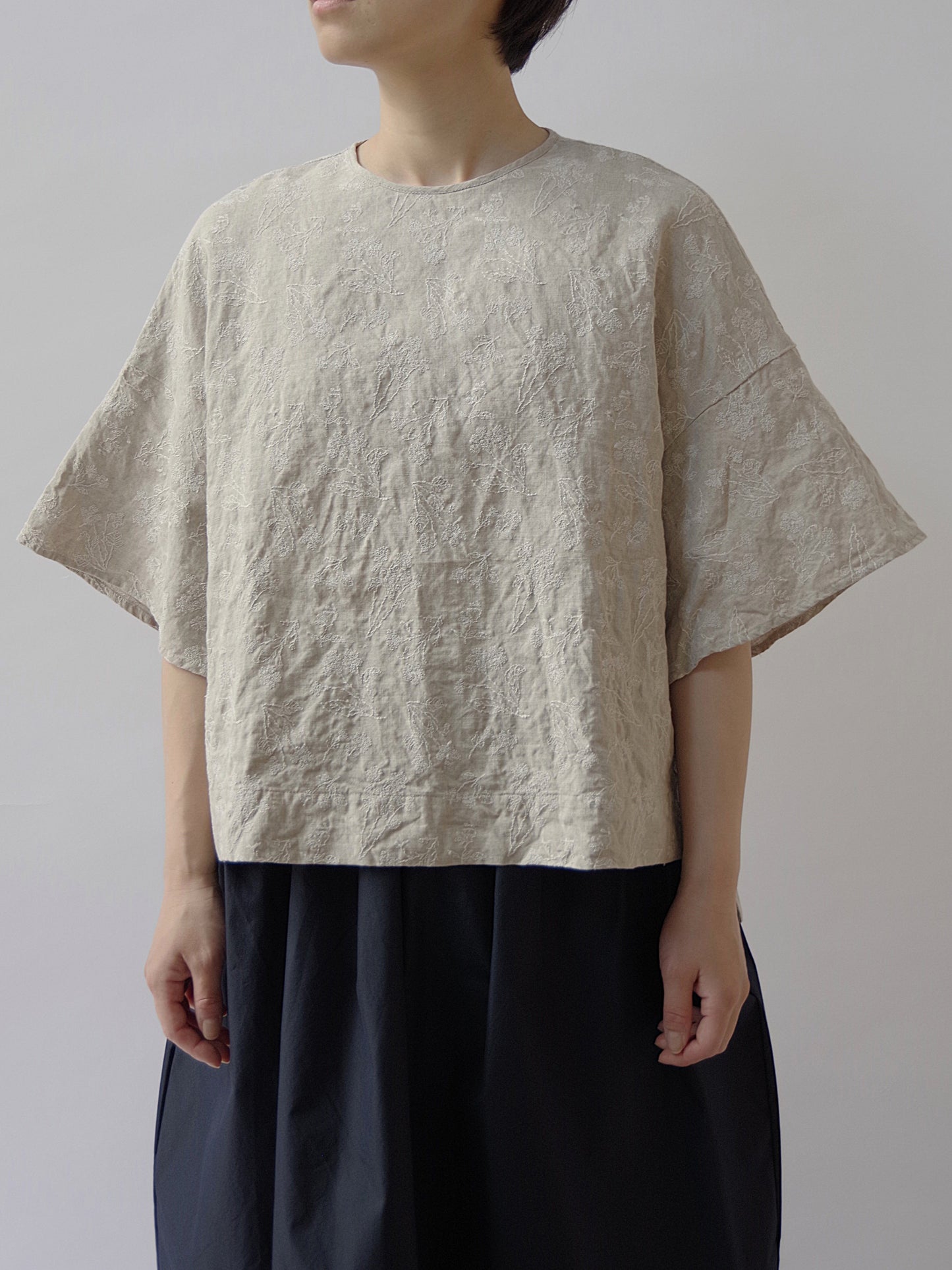 花氷 embroidery blouse | qiri