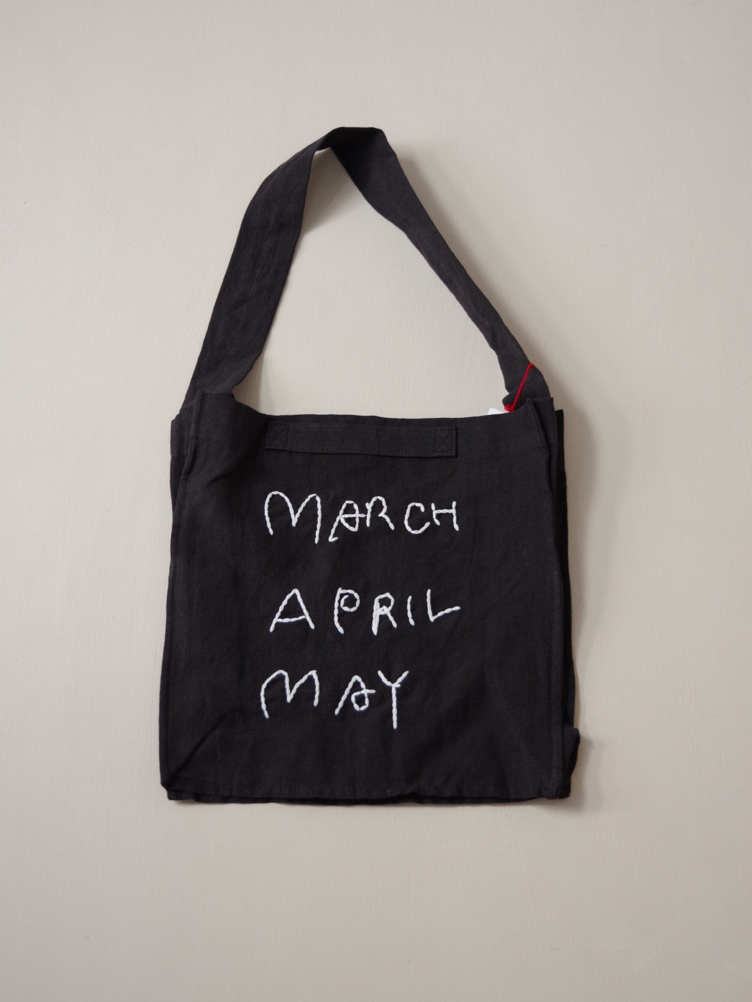 リネンショルダーバッグ M | march april may